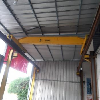 Pembuatan Crane Oleh CV. Makmur Karya Engineering